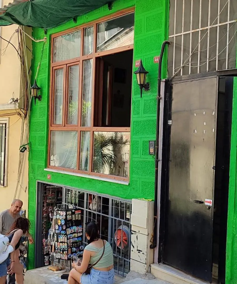 Nur Home Abuzer Yegin Istanbul